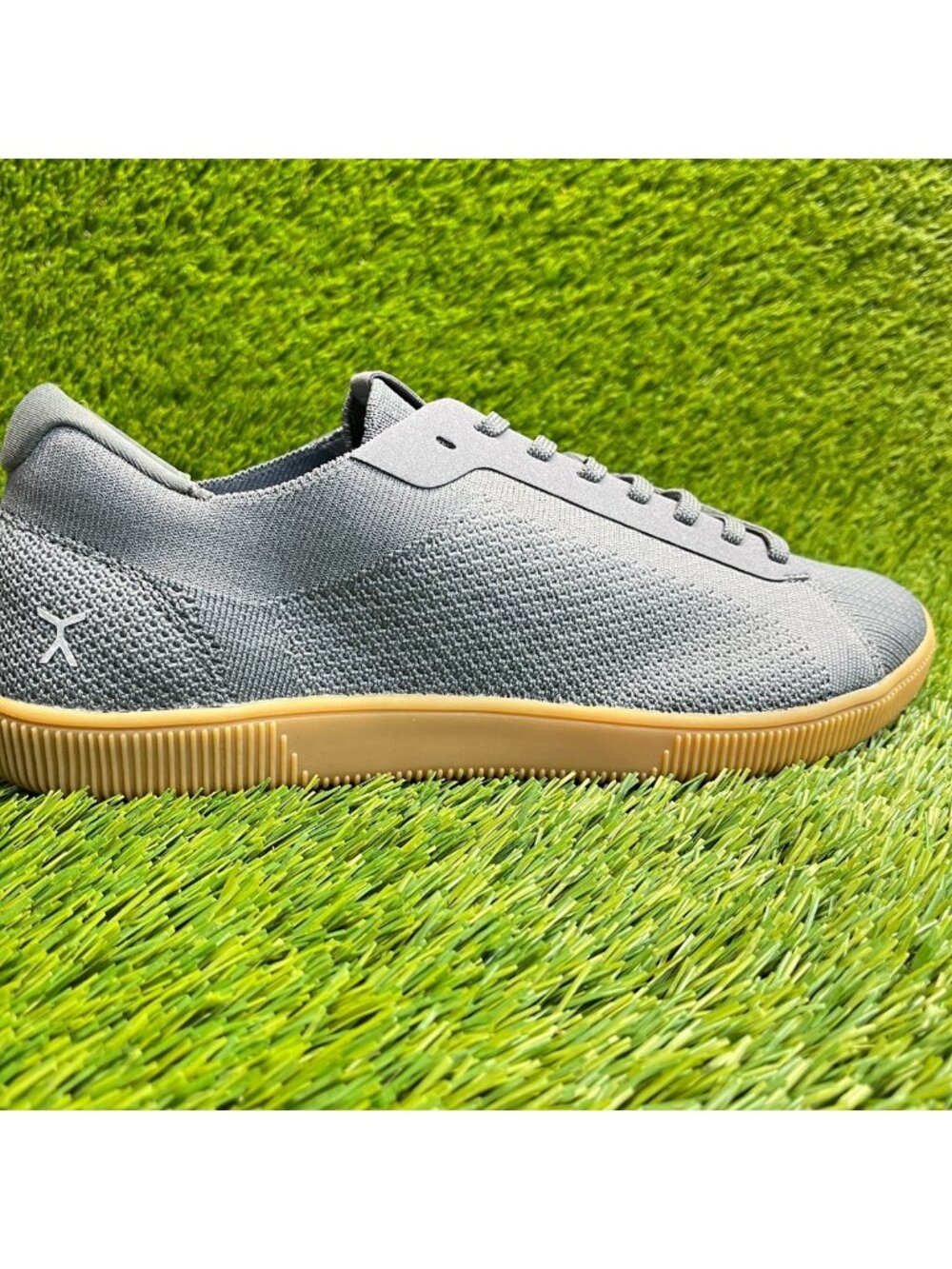 Flux Footwear Adapt Trainer Gray Gum Mens Size 11.5 Athletic Knit Shoes Sneakers